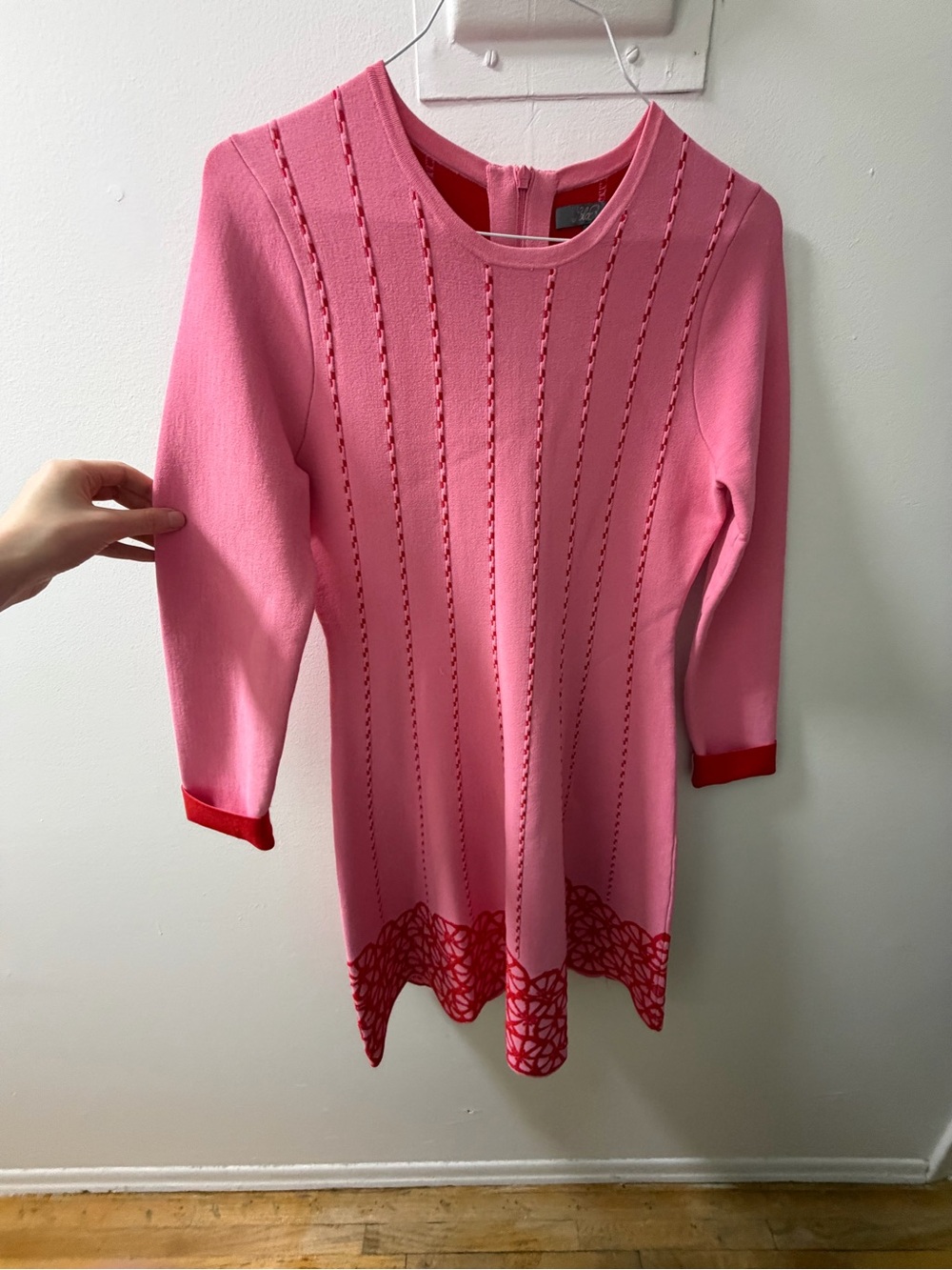 Lela Rose Pink Scalloped Knit Dress Size Large - Picture 2 of 4